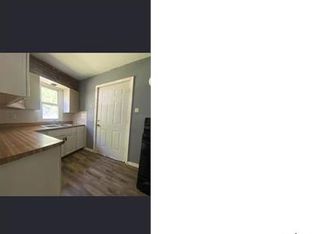 10184 Winkler Dr, Saint Louis, MO 63136