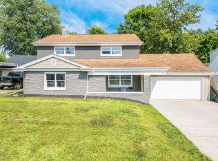 516 Harrison St, Little Chute, WI 54140