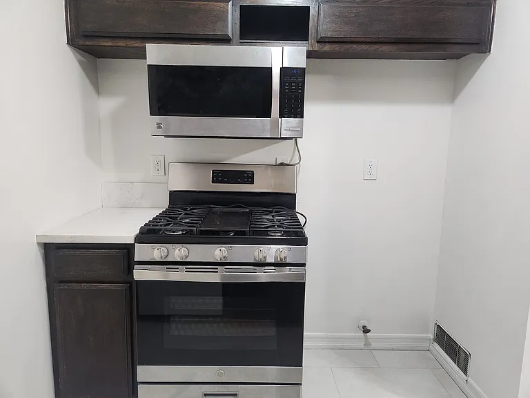 9740 Sepulveda Blvd #4 — Photo 16