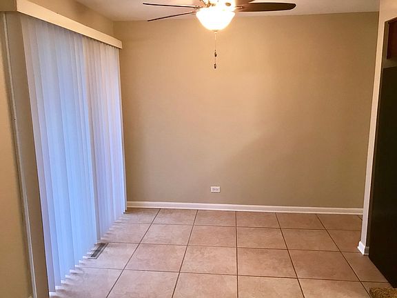 5th image of 6231 Carol Ln