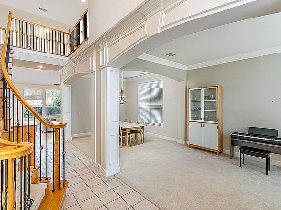 4th image of 15703 Fox Meadow Ln