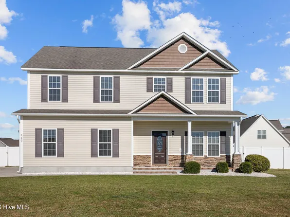 102 Kayak Court, Swansboro, NC 28584