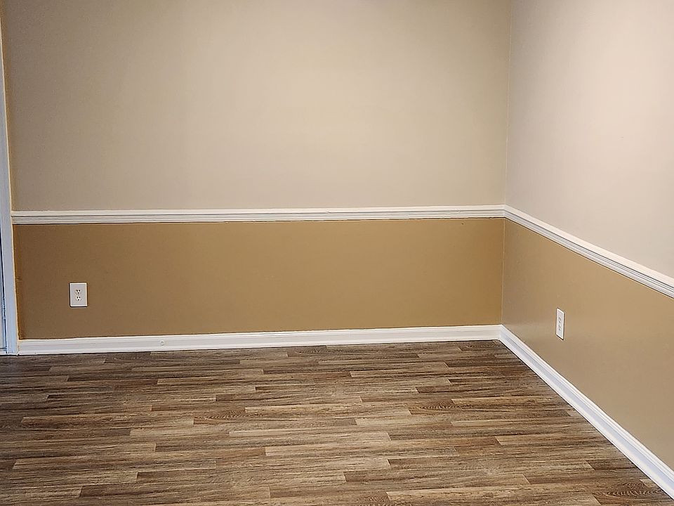 2nd image of 5516C W Market St #5516C