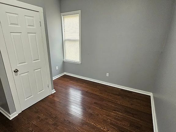 5th image of 595 Winchester Ave #3CL