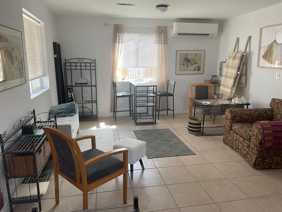59572 Phillipi Ln