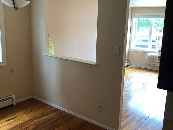 2nd image of 2275 Ryder St Floor 2