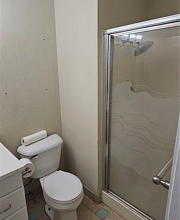3rd image of 900 N Walker St