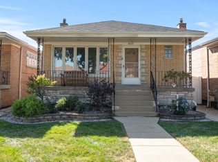 6025 W 64th St, Chicago, IL 60638