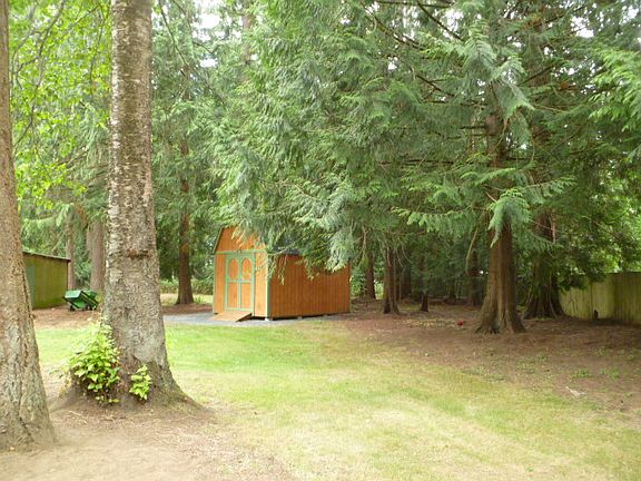 4th image of 17424 43rd Ave NE
