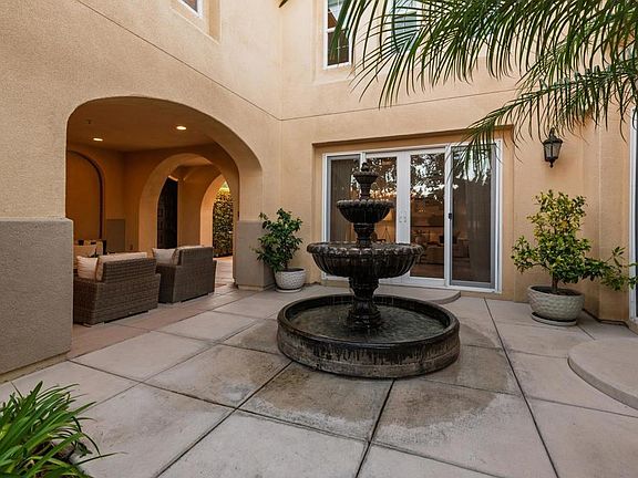 3rd image of 548 Quail Pointe Ln