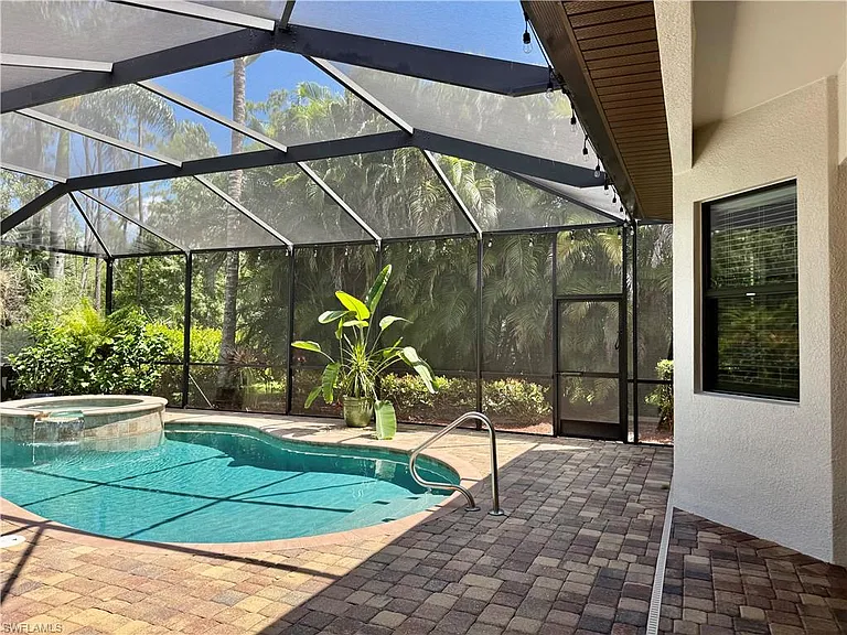 9594 Firenze Cir — Photo 37