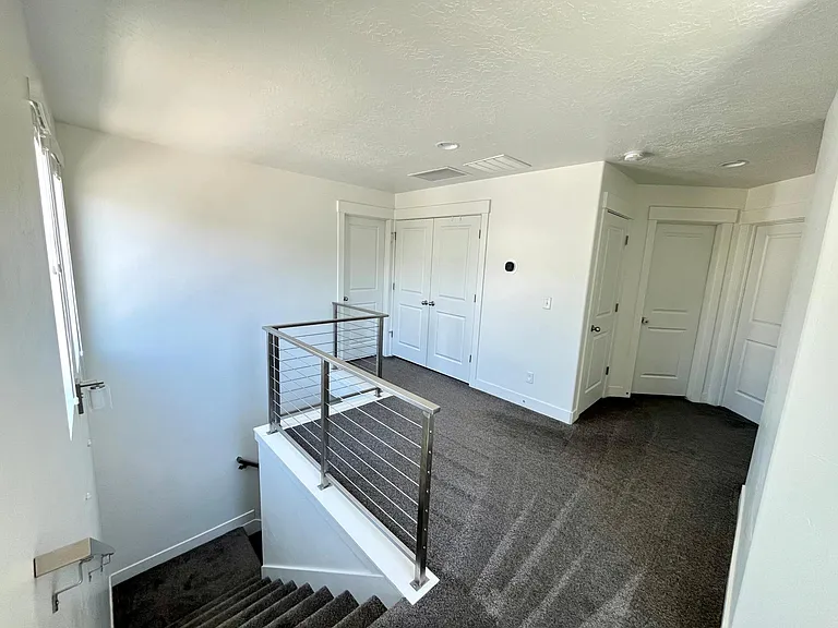 636 W Life Dr — Photo 13