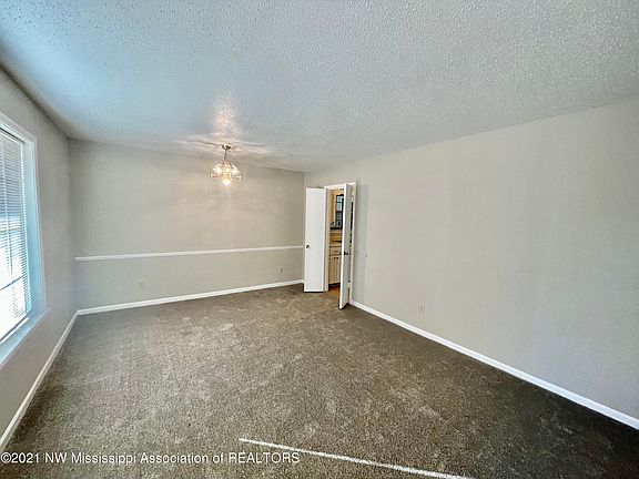 5th image of 8427 Farmington Dr E