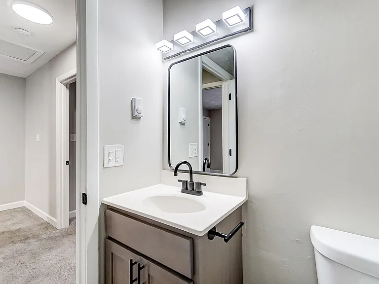 Hickory Creek Apartments — Photo 46