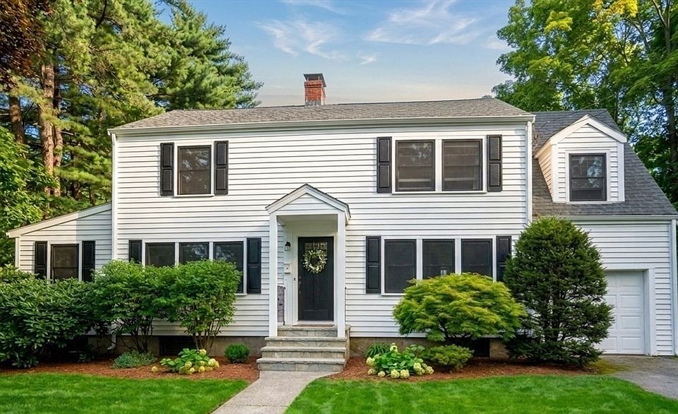 1st image of 14 Fuller Brook Ave