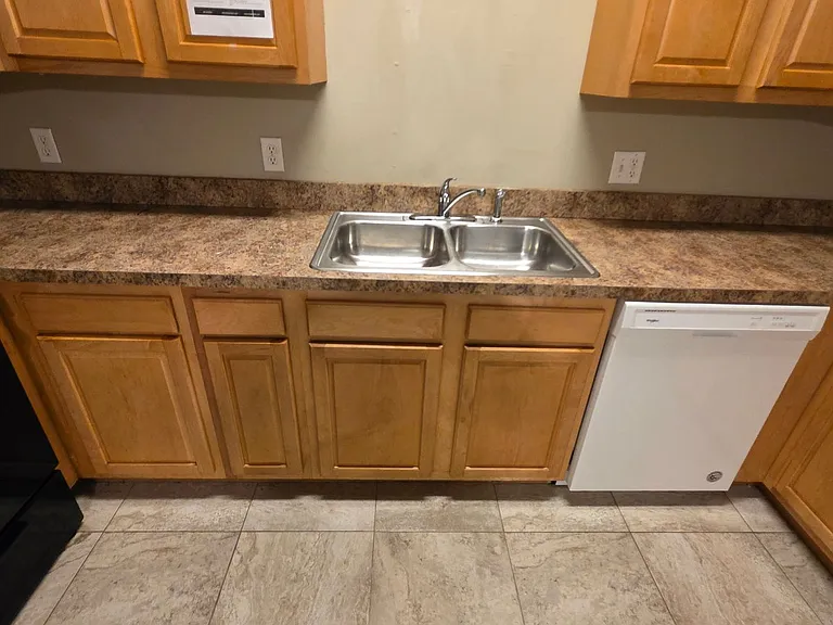 1716 W Palm Pl — Photo 12