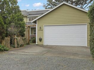 3740 S Hemlock St, Cannon Beach, OR 97110