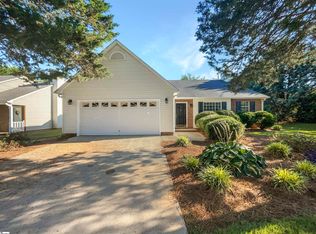 2 Twin Falls Dr, Simpsonville, SC 29680