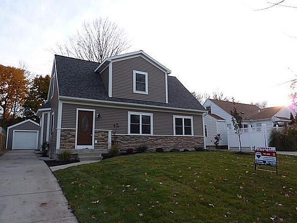 1st image of 2216 Audobon Dr SE