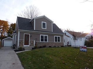 2216 Audobon Dr SE, East Grand Rapids, MI