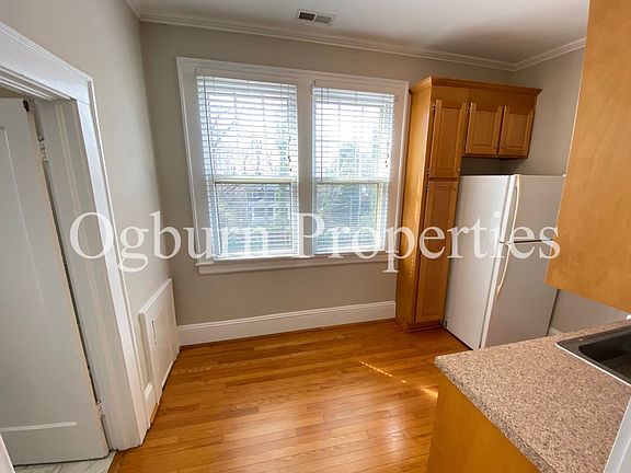 4th image of 1714 Lynwood Ave APT 7