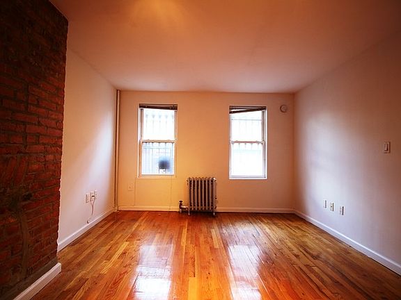 5th image of 593 Marcy Ave
