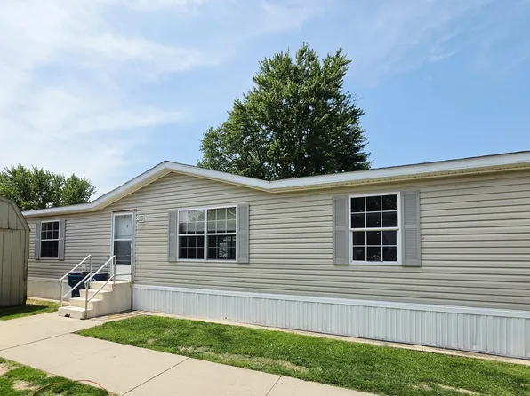 6716 Peyton Pl, Kalamazoo, MI 49048