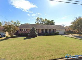 1716 Rosalie Ridge Dr NE, Huntsville, AL 35811