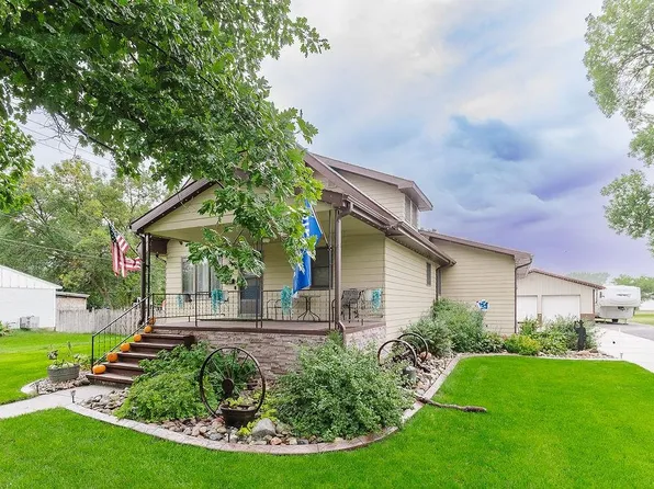532 E Willow St, Pierce, NE 68767