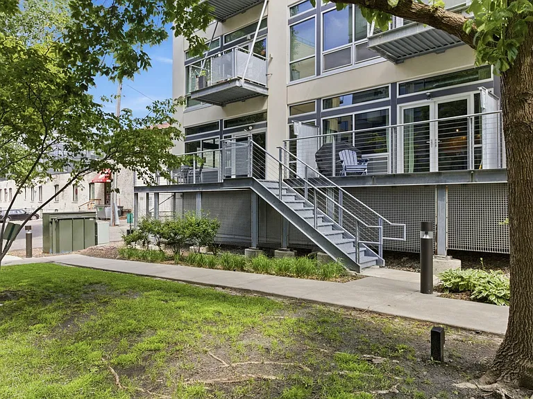 710 N 4th St #W114 — Photo 29