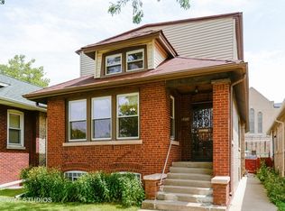 5255 N Kimball Ave, Chicago, IL 60625