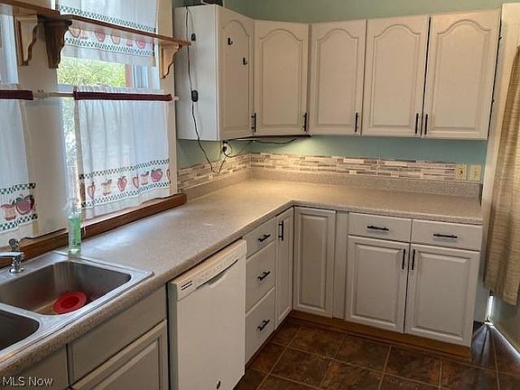 3rd image of 3511 Highview Ave