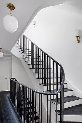3rd image of 133 W 11th St #Townhouse