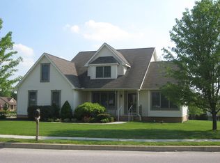 5030 Grandview Rd, Hanover, PA 17331