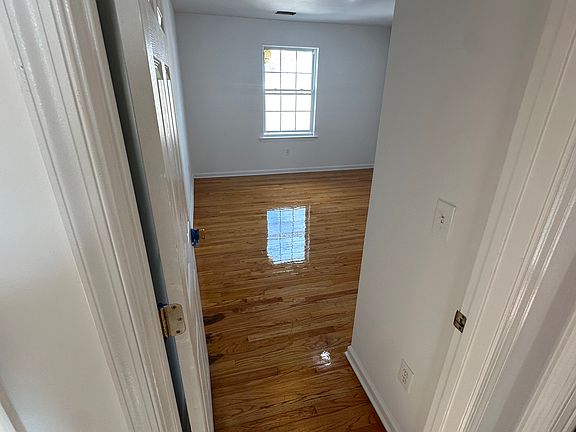2nd image of 615-617 4th St
