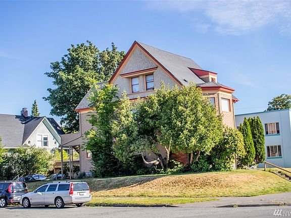 2nd image of 1319 N 4th St