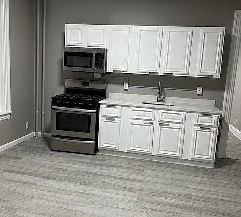 3rd image of 661 Walnut Ave #1