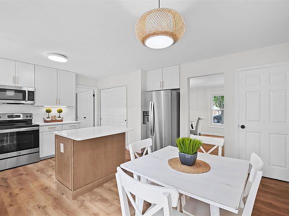 2nd image of 14269 Kinderhook Dr