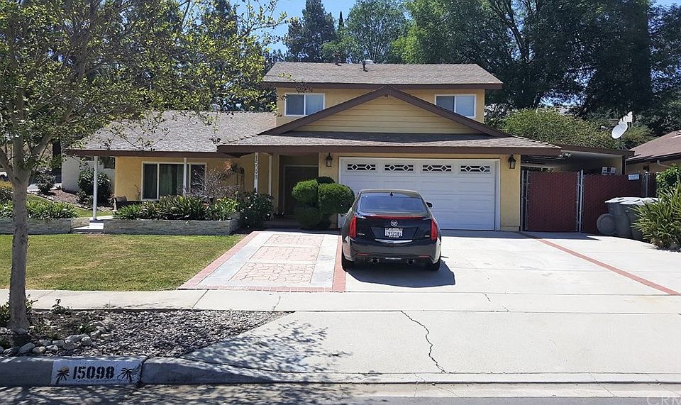 1st image of 15098 Ashwood Ln