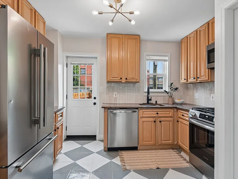 612 Harding Pl — Photo 13