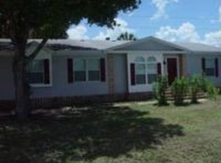2566 Zoysia Ln, North Fort Myers, FL 33917