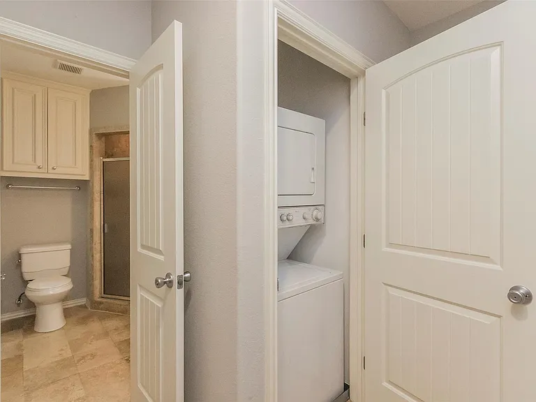 2701 Helena St #401 — Photo 15