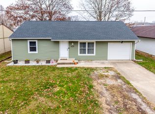 425 N Jackson St, Andrews, IN 46702