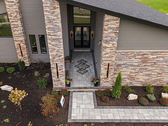 3rd image of 455 Stonebridge Pkwy