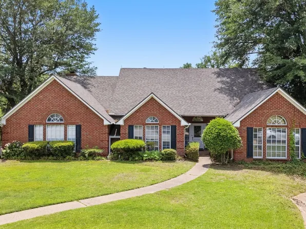 241 Lakeside Pl, Mineola, TX 75773