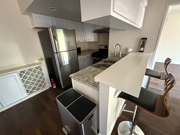 3rd image of 12601 Van Nuys Blvd Unit 203