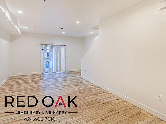 3rd image of 5650 N Farmdale Ave #3