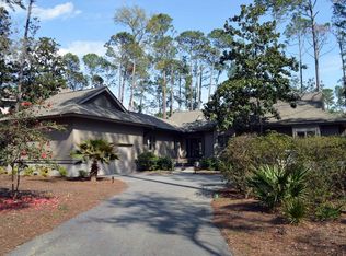 12 McKays Point Rd, Hilton Head Island, SC 29928