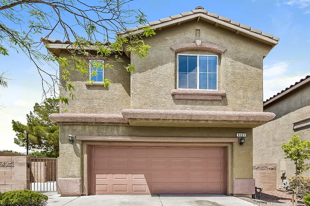 3 bed, 2.5 bath, 1854 sqft, $2,375 — Photo 1