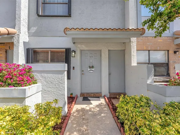 9829 Riverside Dr #42-6, Pompano Beach, FL 33071